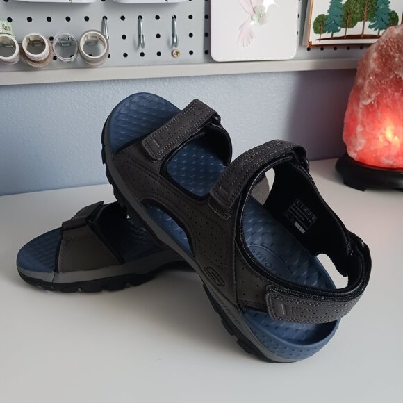 Men's Skechers Sandals Velcro Steady Grip Sole Charcoal and Blue New With Tags - Picture 3 of 7